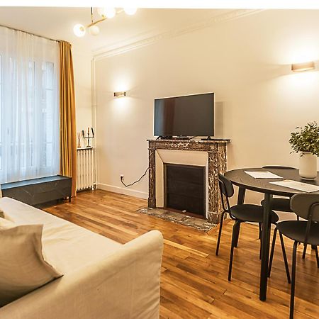 The Square, Paris-Asnieres, Private Apartment With Bedroom And Living Room Buitenkant foto