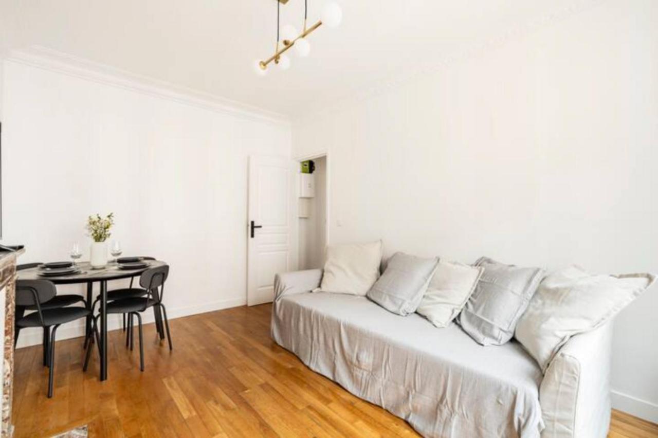 The Square, Paris-Asnieres, Private Apartment With Bedroom And Living Room Buitenkant foto