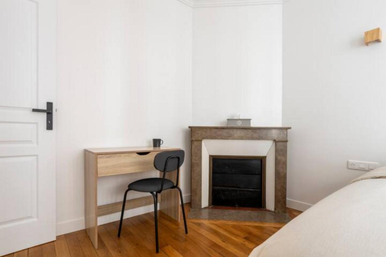 The Square, Paris-Asnieres, Private Apartment With Bedroom And Living Room Buitenkant foto