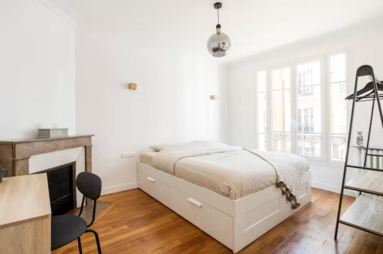 The Square, Paris-Asnieres, Private Apartment With Bedroom And Living Room Buitenkant foto
